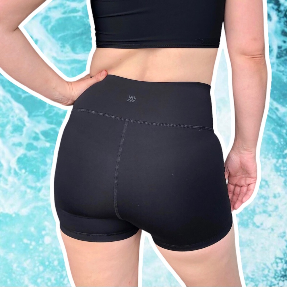 all in motion Sky High Rise Black Yoga Shorts, Size S